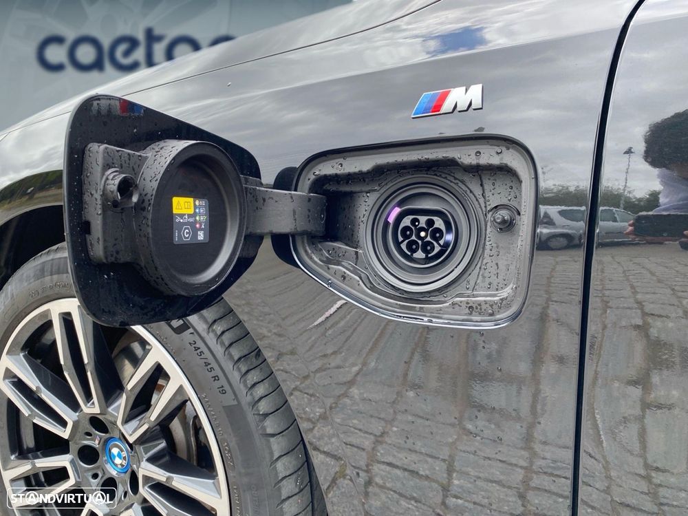 BMW 530 e Pack Desportivo M - 3