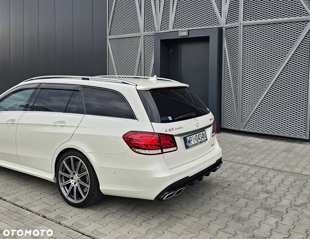 Mercedes-Benz Klasa E 63 AMG 4Matic AMG Speedshift MCT - 3