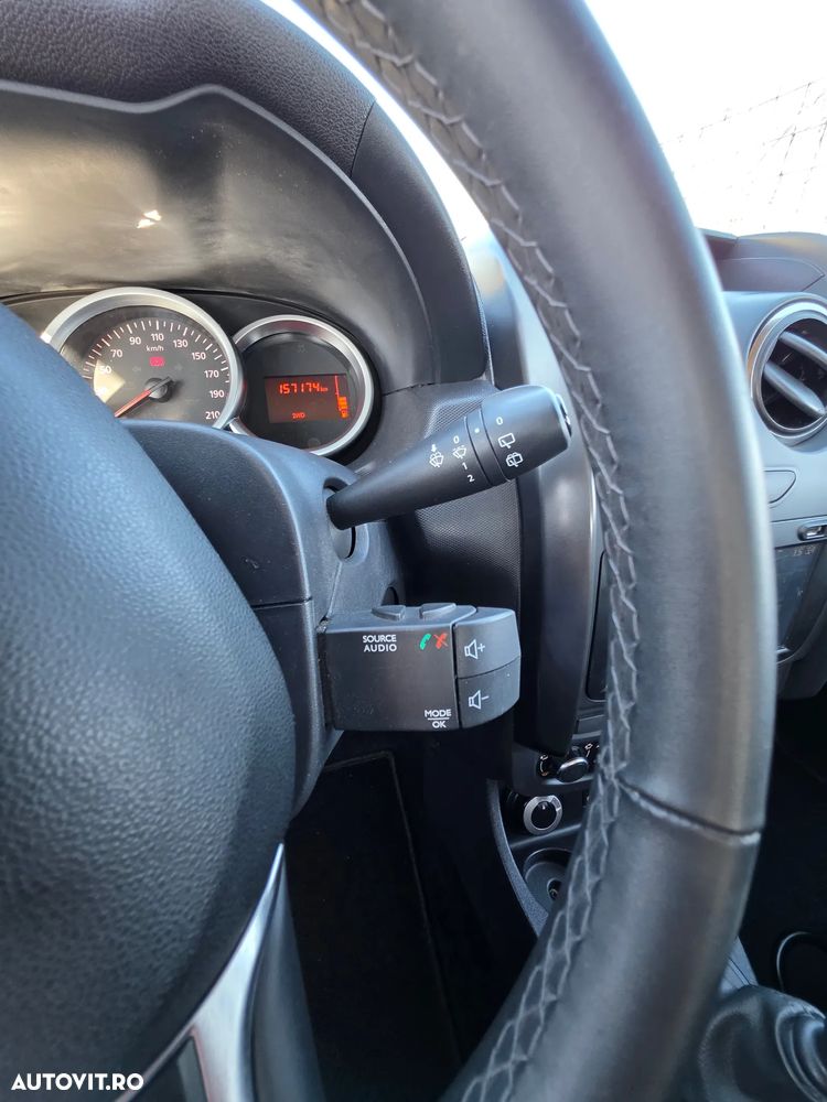 Dacia Duster 1.5 dCi 4x4 Prestige - 25