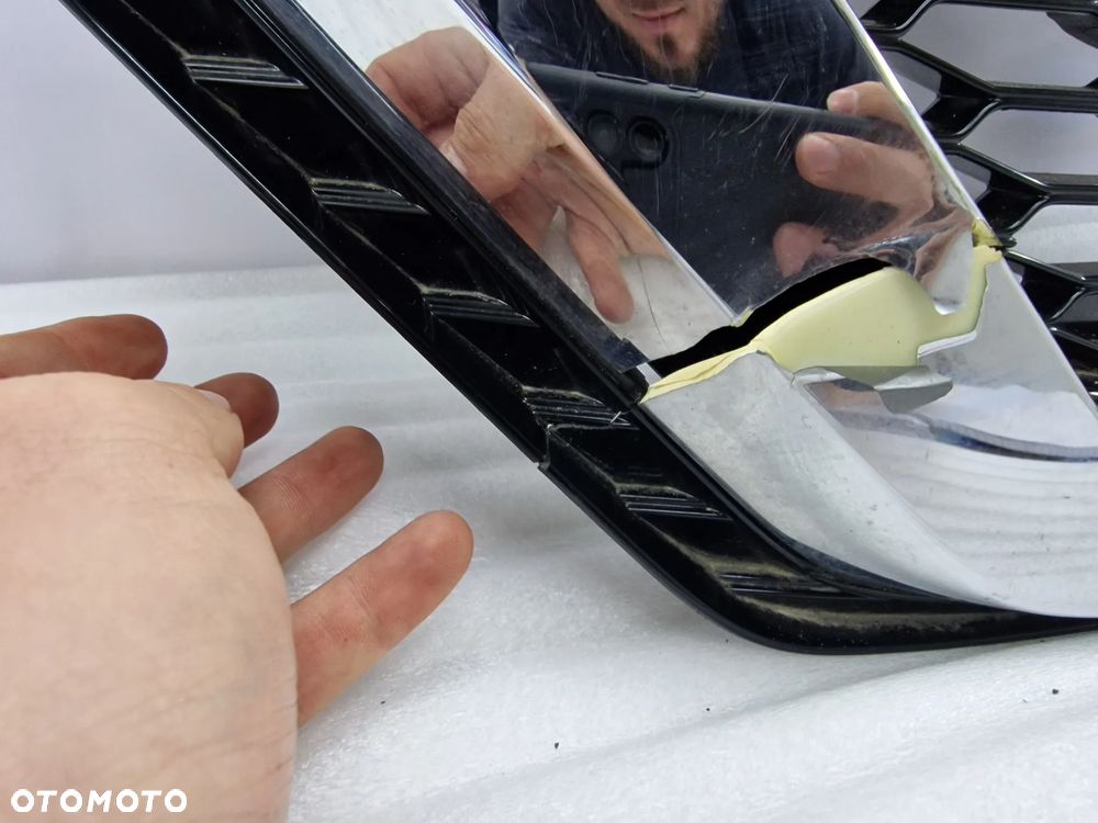 NISSAN QASHQAI II LIFT 17- ATRAPA / GRILL PRZEDNI PRZÓD / ZNACZEK NA KAMERE / POD RADAR , NR 62310HV3 , NR AUKCJI GR112 - 13