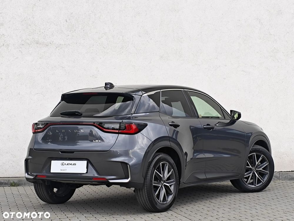 Lexus LBX 1.5 Hybrid Emotion - 6