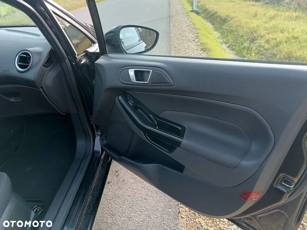 Ford Fiesta - 15
