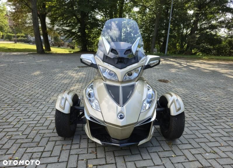 Can-Am Spyder - 1