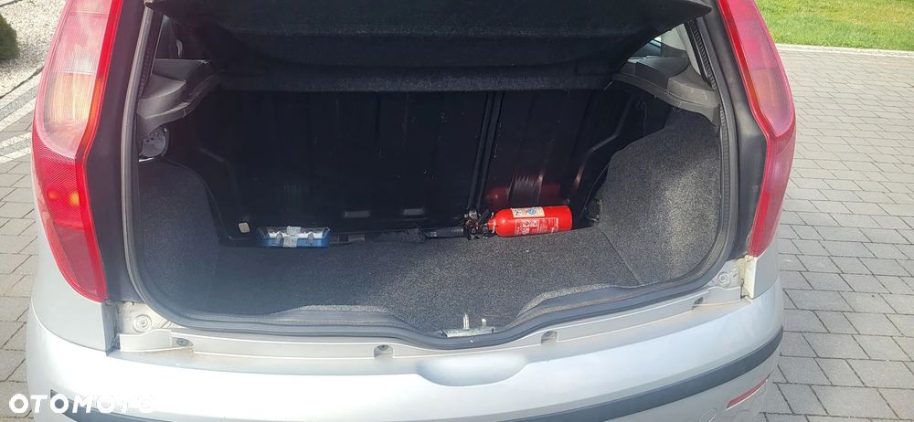Fiat Punto 1.2 8V - 11