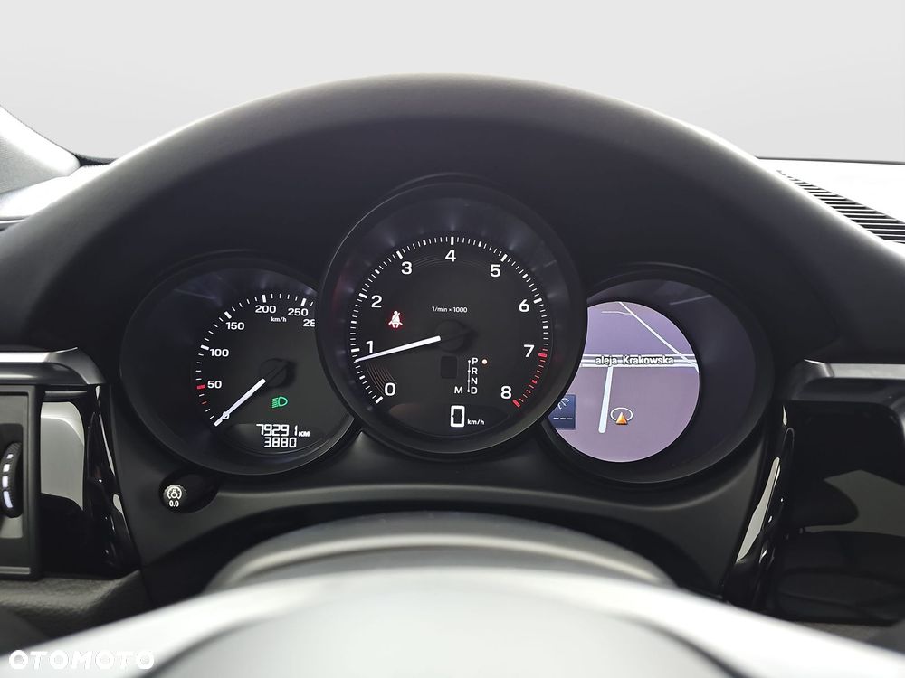 Porsche Macan Standard - 19