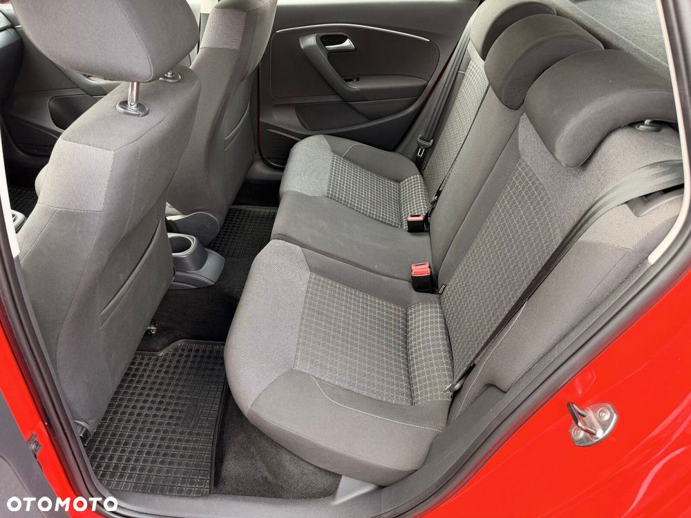 Volkswagen Polo - 13