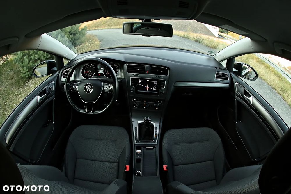 Volkswagen Golf 1.6 TDI BlueMotion Technology Cup - 10
