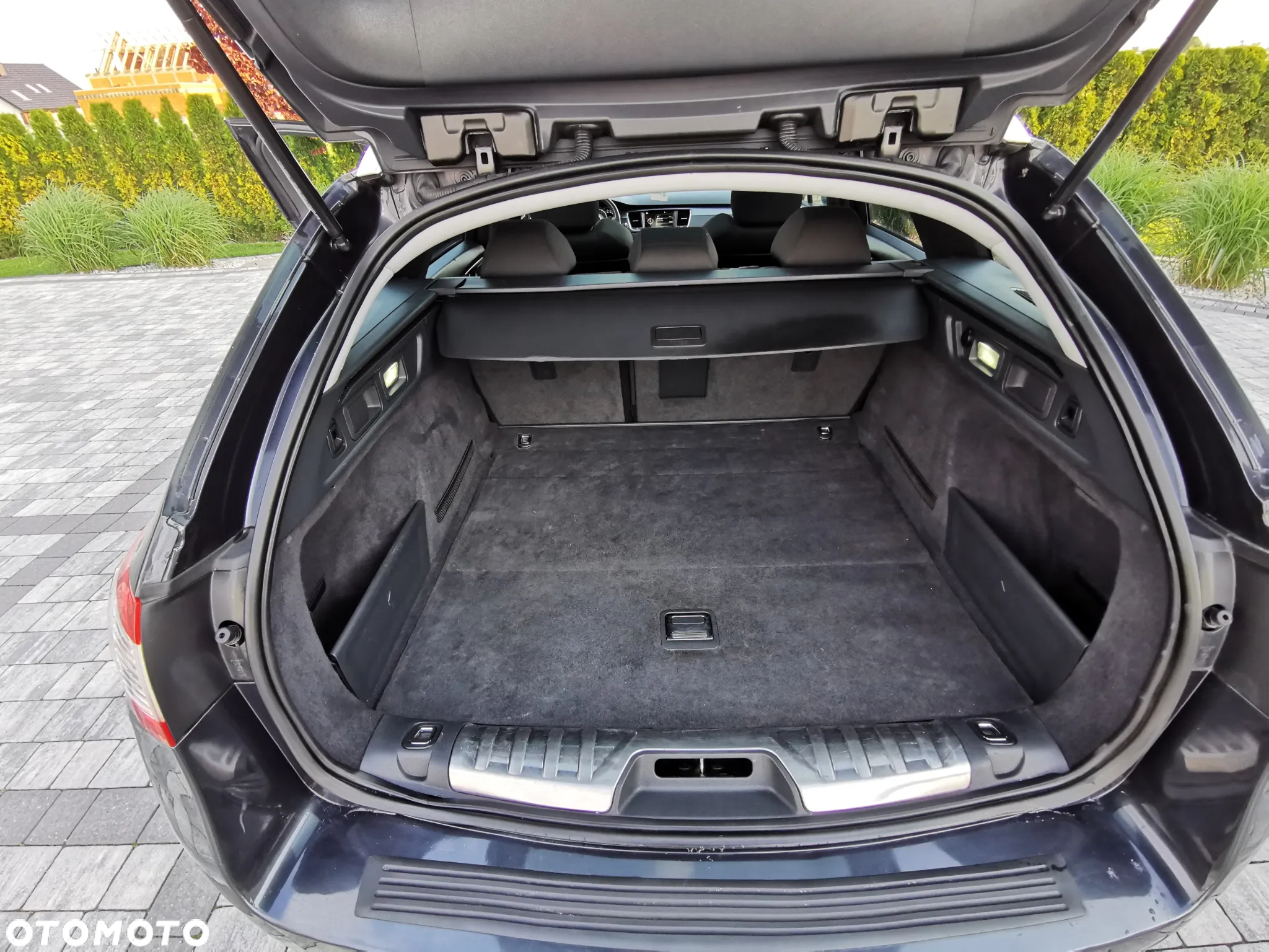 Peugeot 508 SW e-HDi FAP 115 EGS6 Family - 10