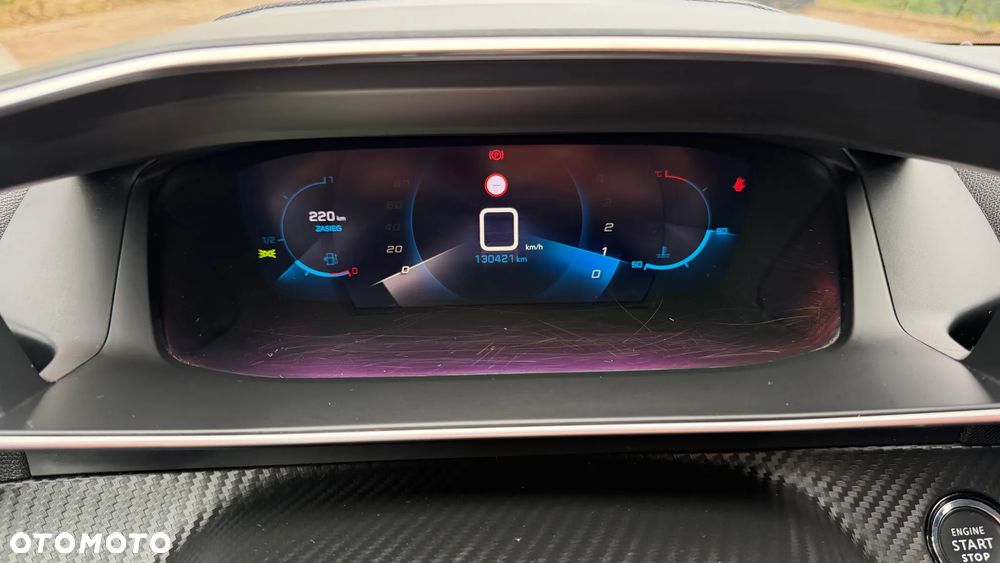 Peugeot 2008 1.2 PureTech Allure Pack S&S - 32