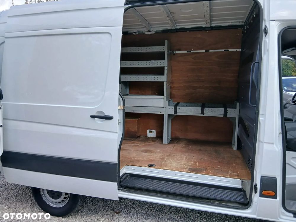 Mercedes-Benz Sprinter - 9