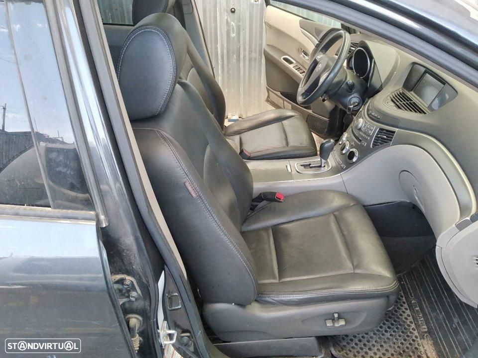 BANCO FRENTE DIREITO SUBARU TRIBECA B9 - 1