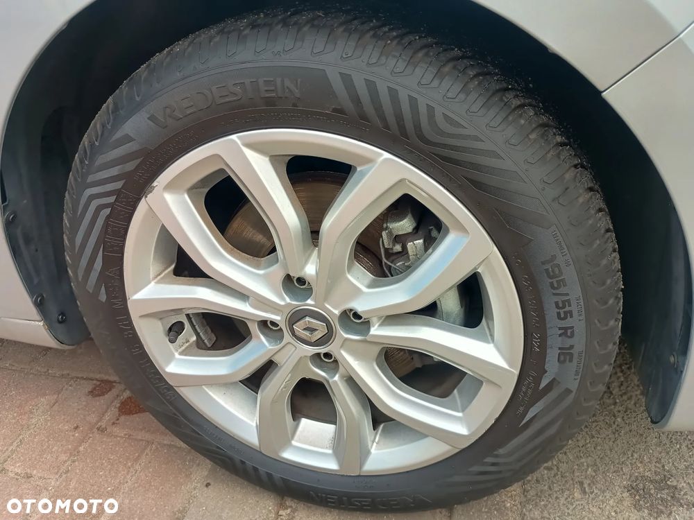 Renault Clio 1.6 E-TECH Intens - 19