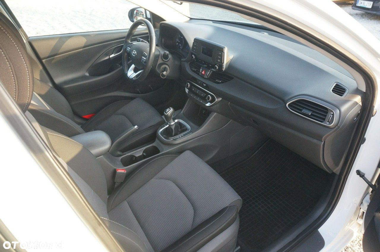 Hyundai i30 - 27