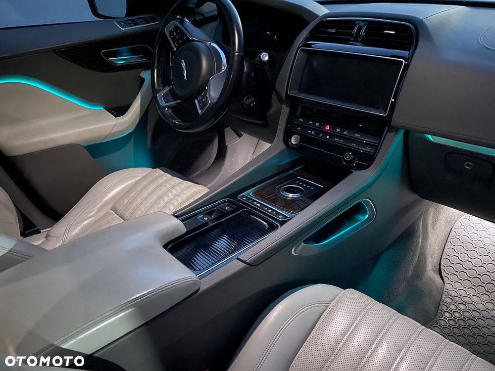 Jaguar F-Pace 2.0 i4D AWD Portfolio - 19