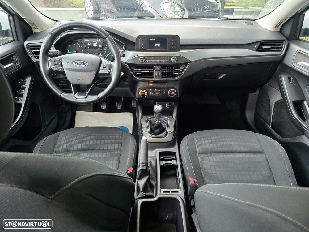 Ford Focus SW 1.5 TDCi EcoBlue Business - 11