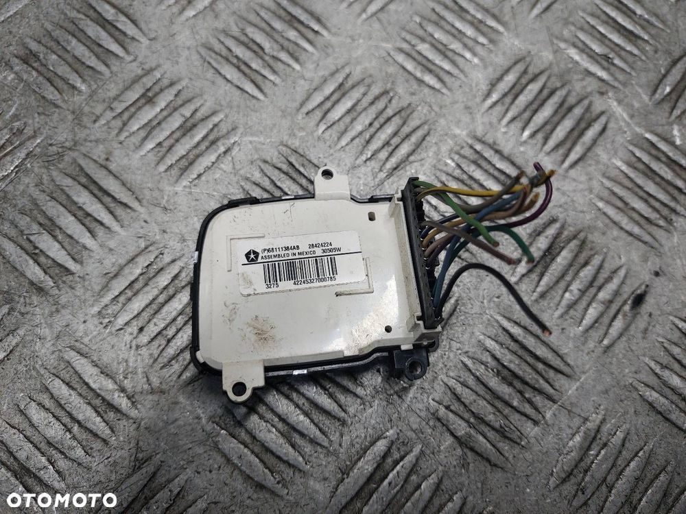 PRZEŁĄCZNIK KIEROWNICY TEMPOMAT MULTIFUNKCJA RAM 1500 13- 68111384AB - 2