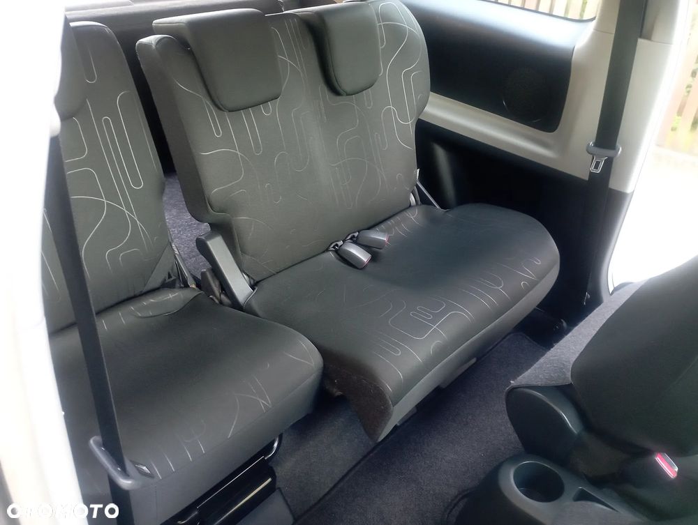 Toyota Yaris - 19