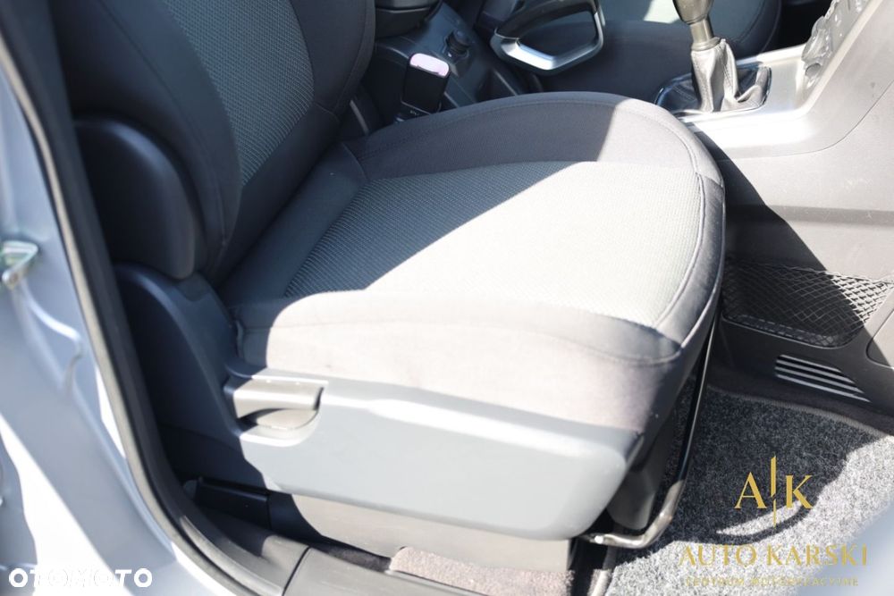 Opel Antara - 35