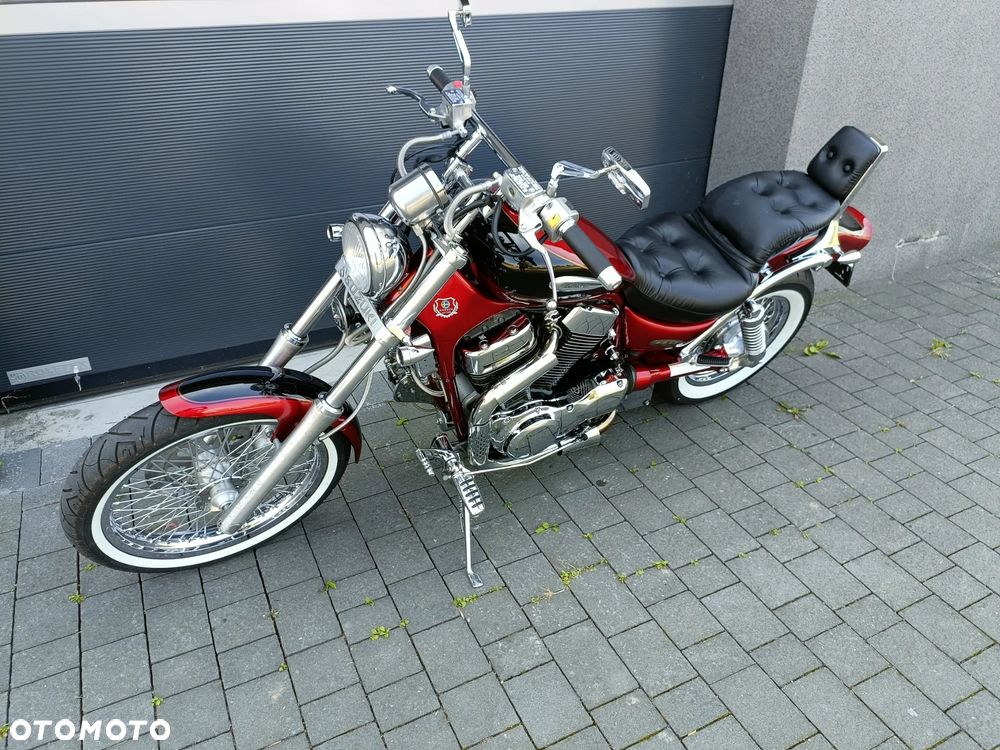 Suzuki Intruder - 21
