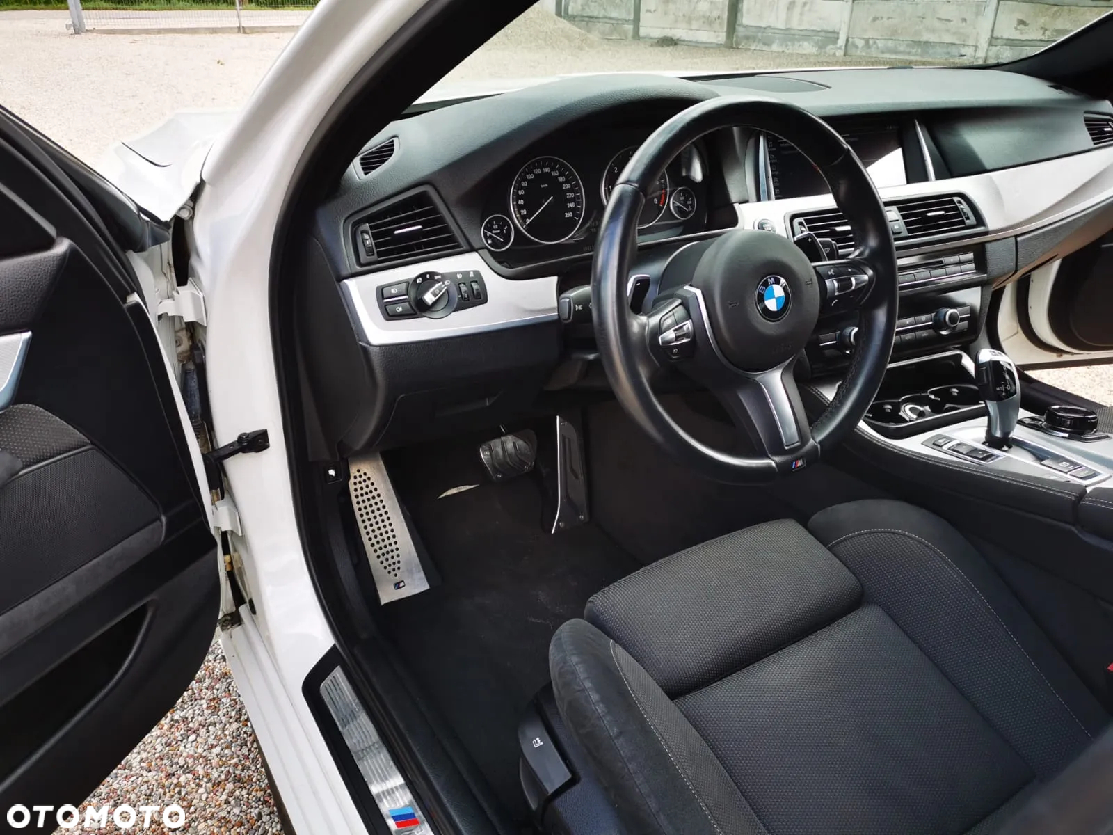 BMW Seria 5 525d Sport-Aut - 9