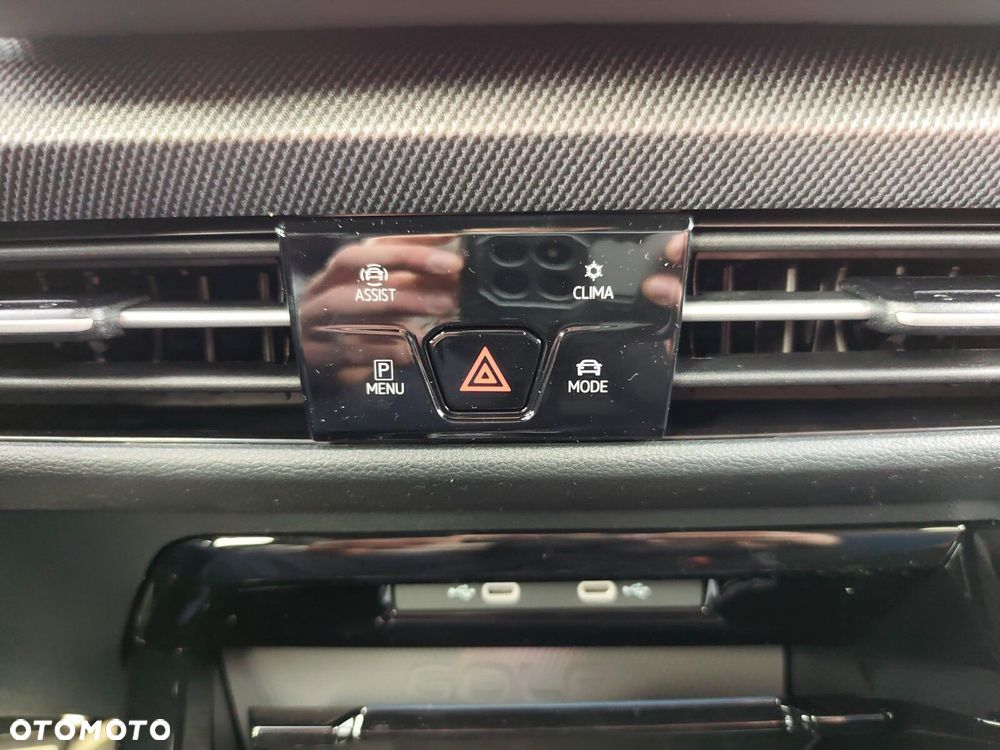 Volkswagen Golf Variant - 17