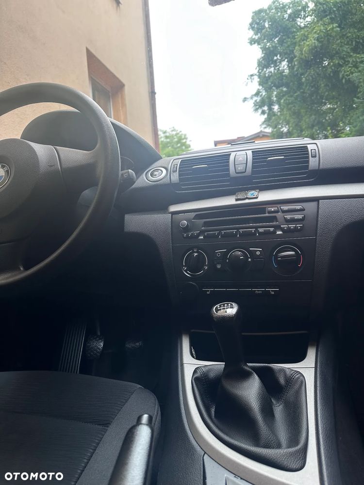 BMW Seria 1 118d - 17