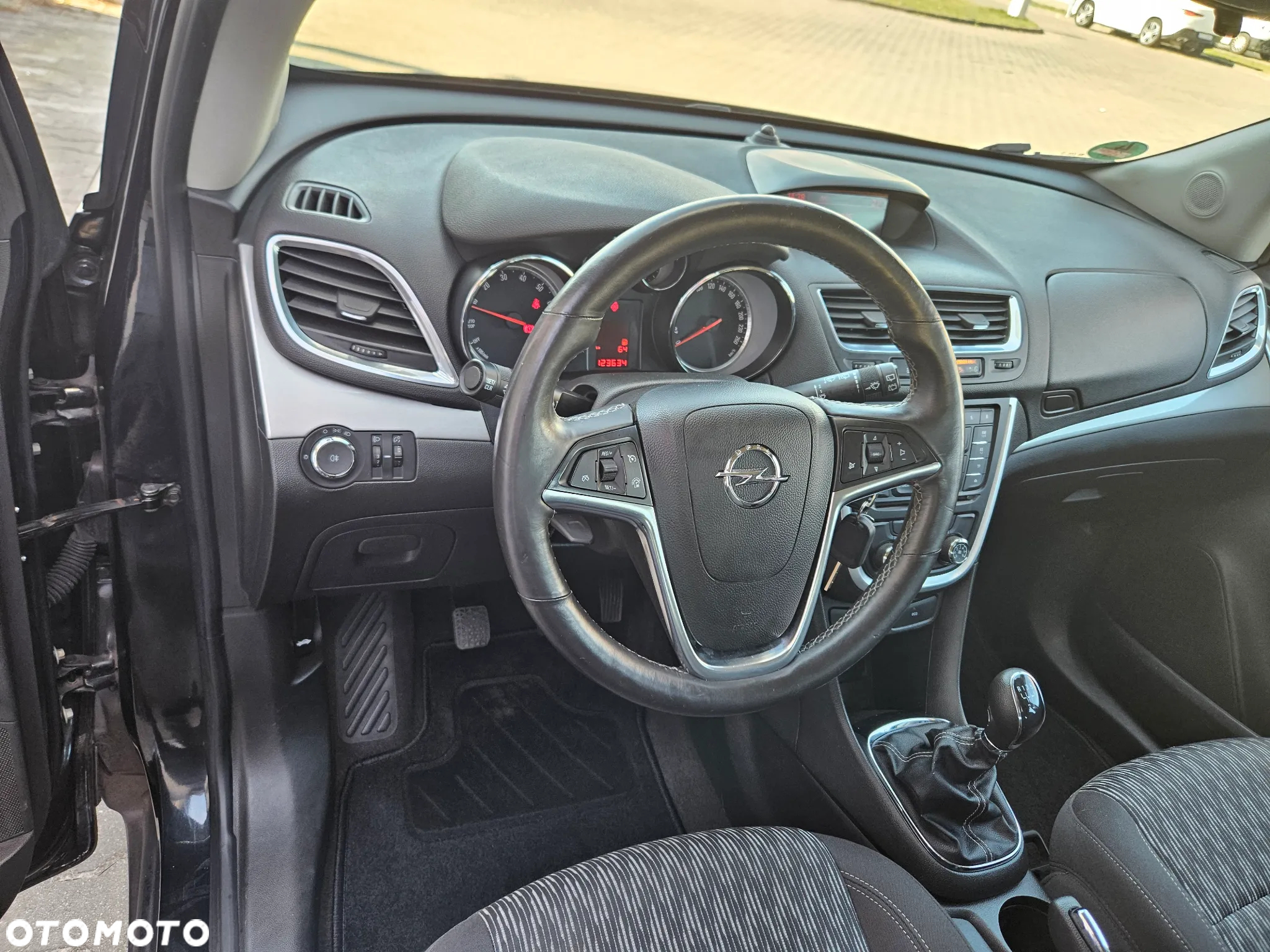 Opel Mokka 1.6 Essentia S&S - 9