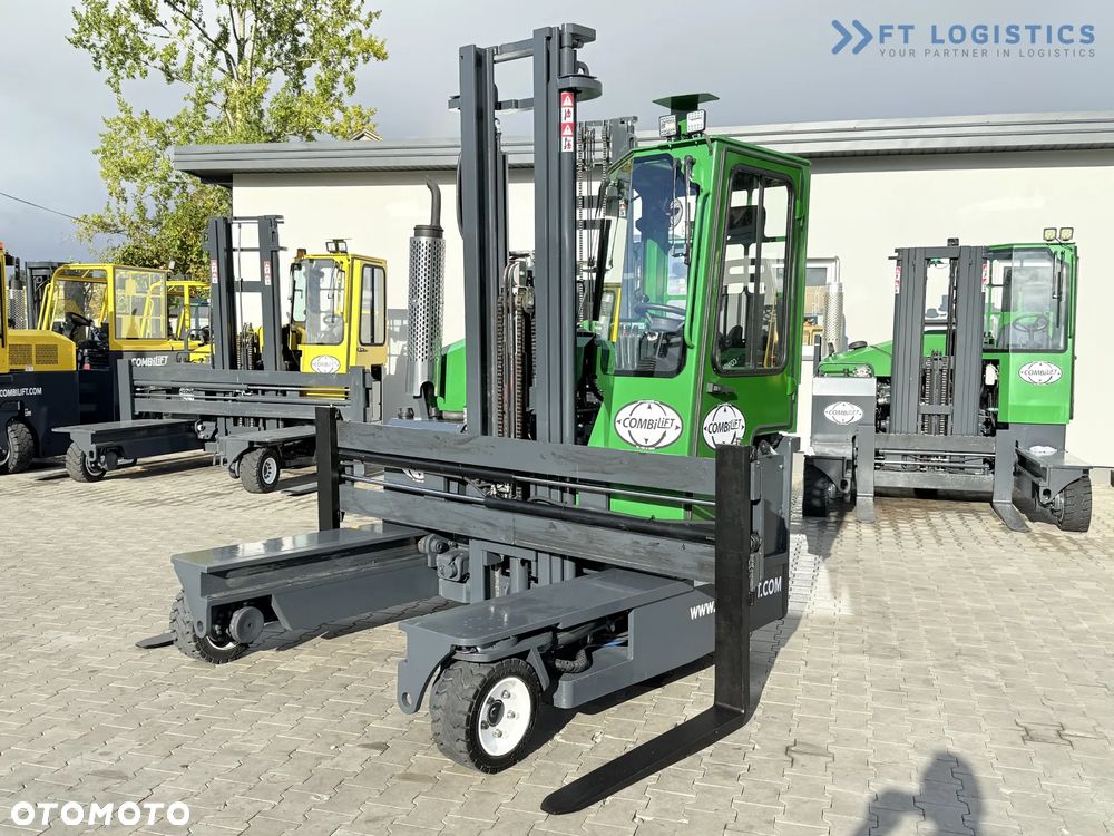 Combilift WÓZEK CZTEROKIERUNKOWY - WIELOKIERUNKOWY / C3000 / DIESEL / DUPLEX 4200MM / WOLNY SKOK / SZEROKI POZYCJONER WIDEŁ / PEŁNA KABINA / STAN IDEALNY / Szeroka oferta wózków czterokierunkowych i bocznych, dopasowanych do różnorodnych potrzeb i zastosowań - 3