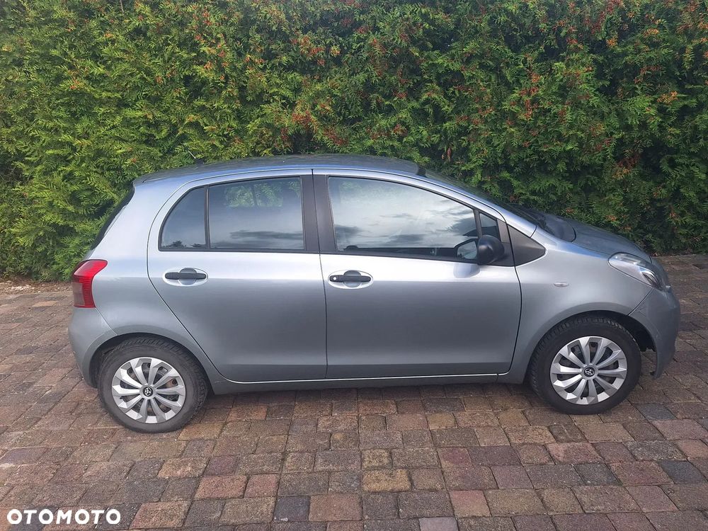 Toyota Yaris 1.3 Prestige - 3