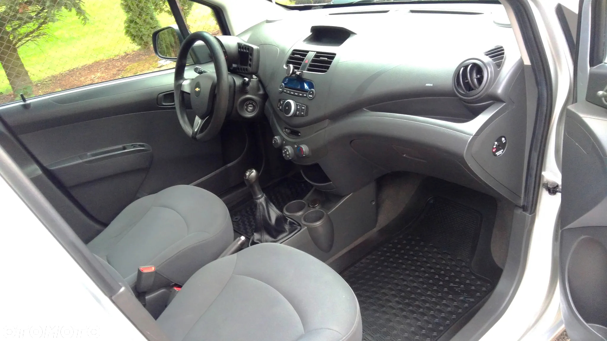 Chevrolet Spark 1.0 Base - 10