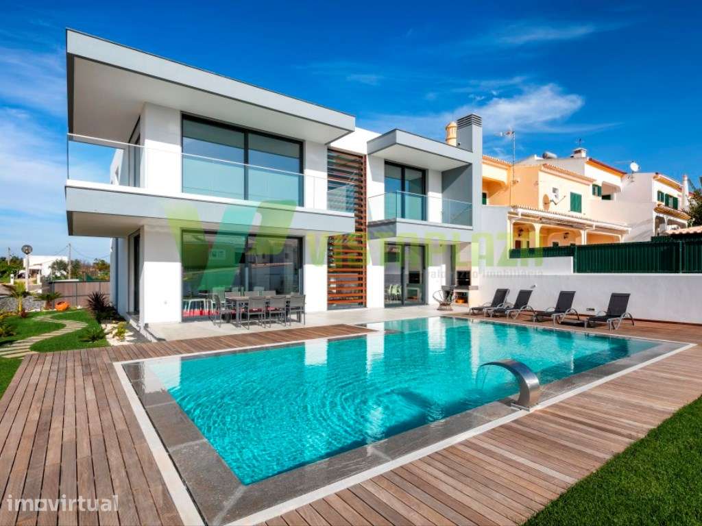 Moradia de Luxo em Ferragudo com Piscina e Proximidade das Lindas P... - Grande imagem: 4/31