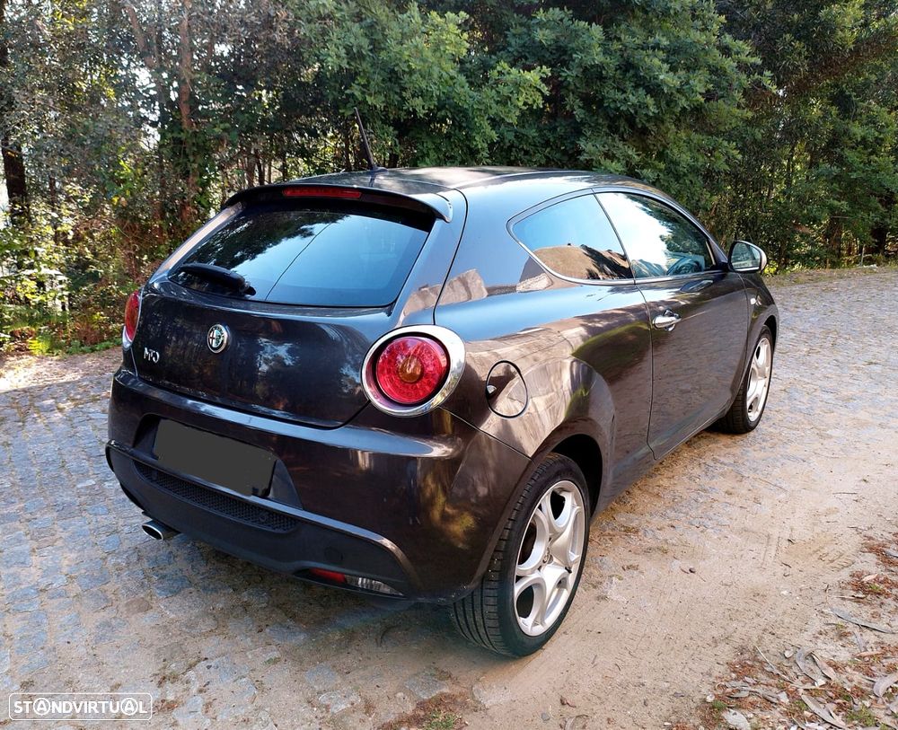 Alfa Romeo MiTo 1.3 JTD Distinctive S&S - 13