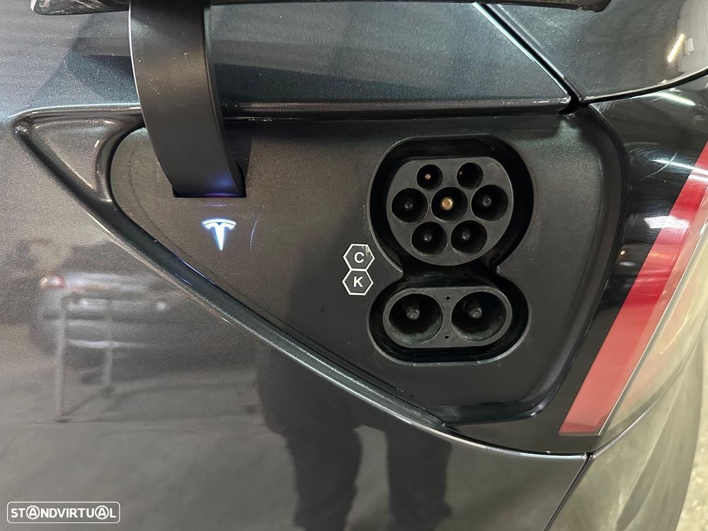 Tesla Model 3 Long Range Tração Integral Premium - 31