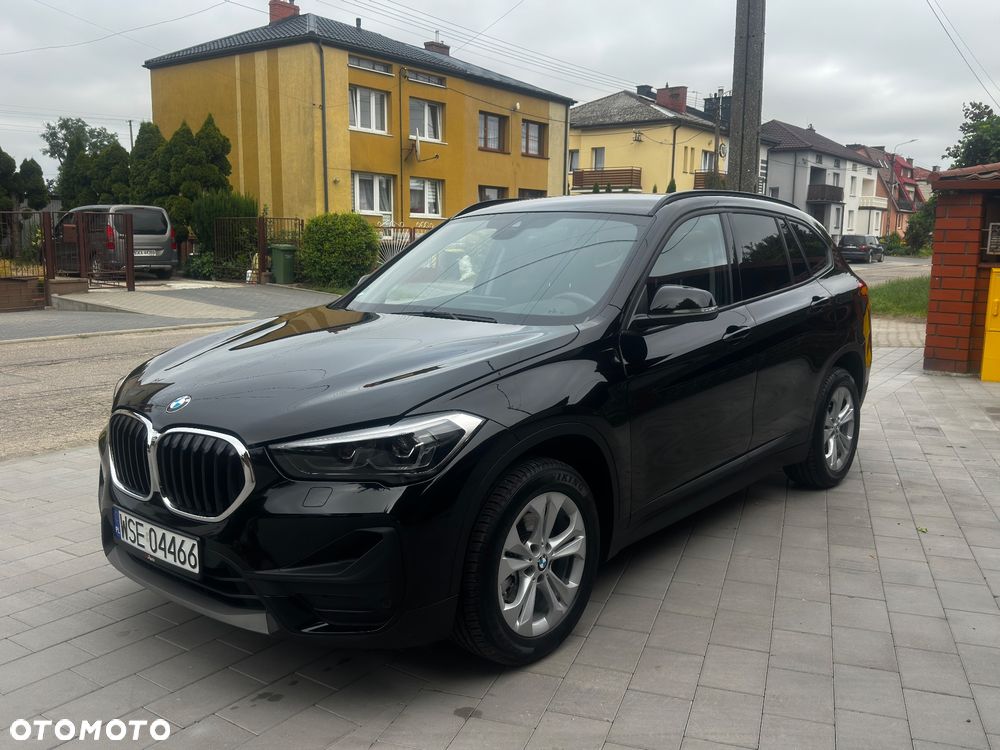 BMW X1 xDrive18d Sport Line - 4