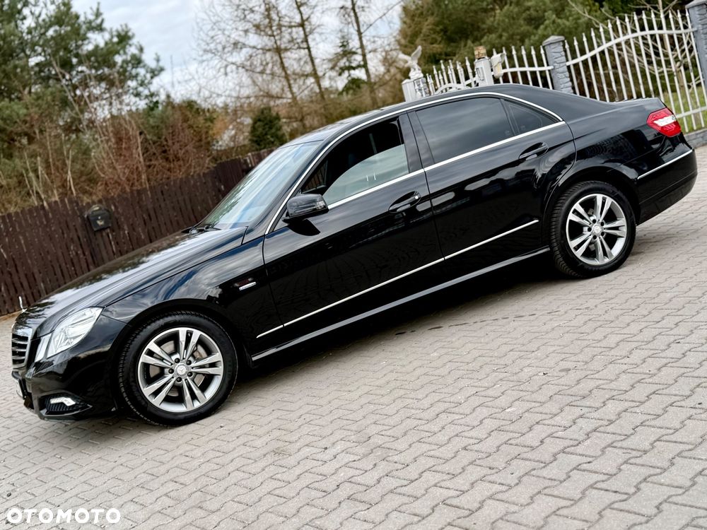 Mercedes-Benz Klasa E 250 CGI BlueEffICIENCY Avantgarde - 37