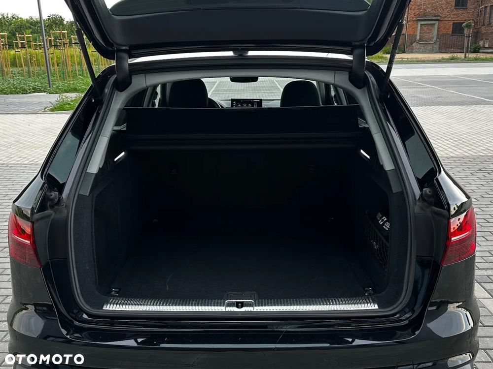 Audi A4 Avant 40 TFSI S tronic advanced - 12