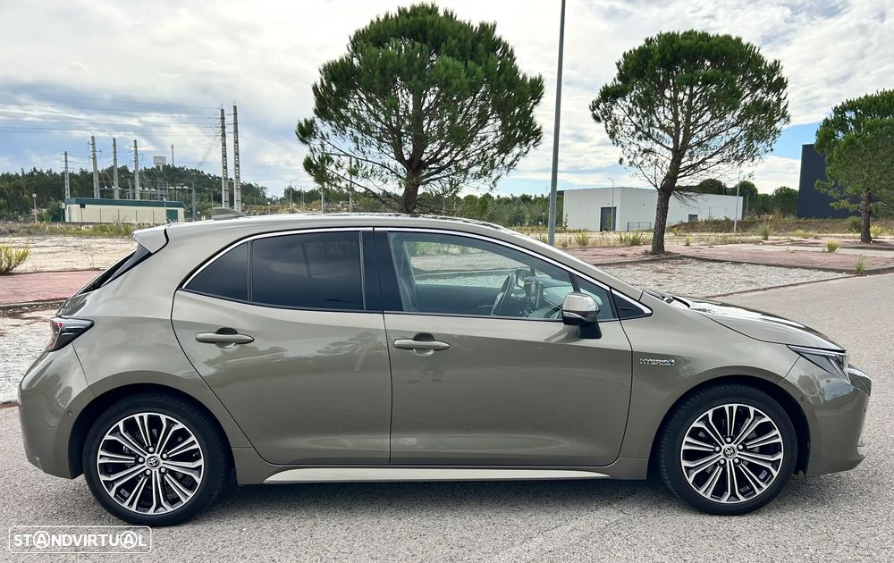 Toyota Corolla 1.8 Hybrid Exclusive - 6