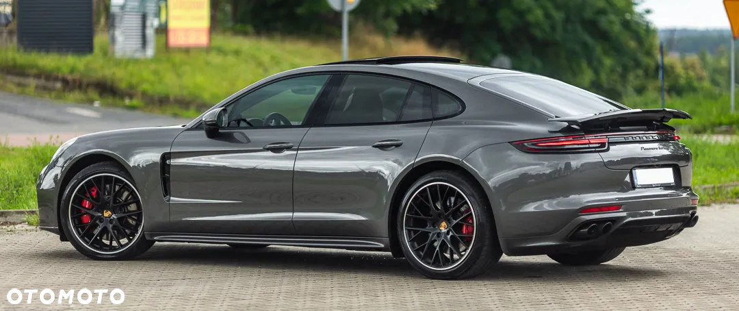 Porsche Panamera Turbo - 18