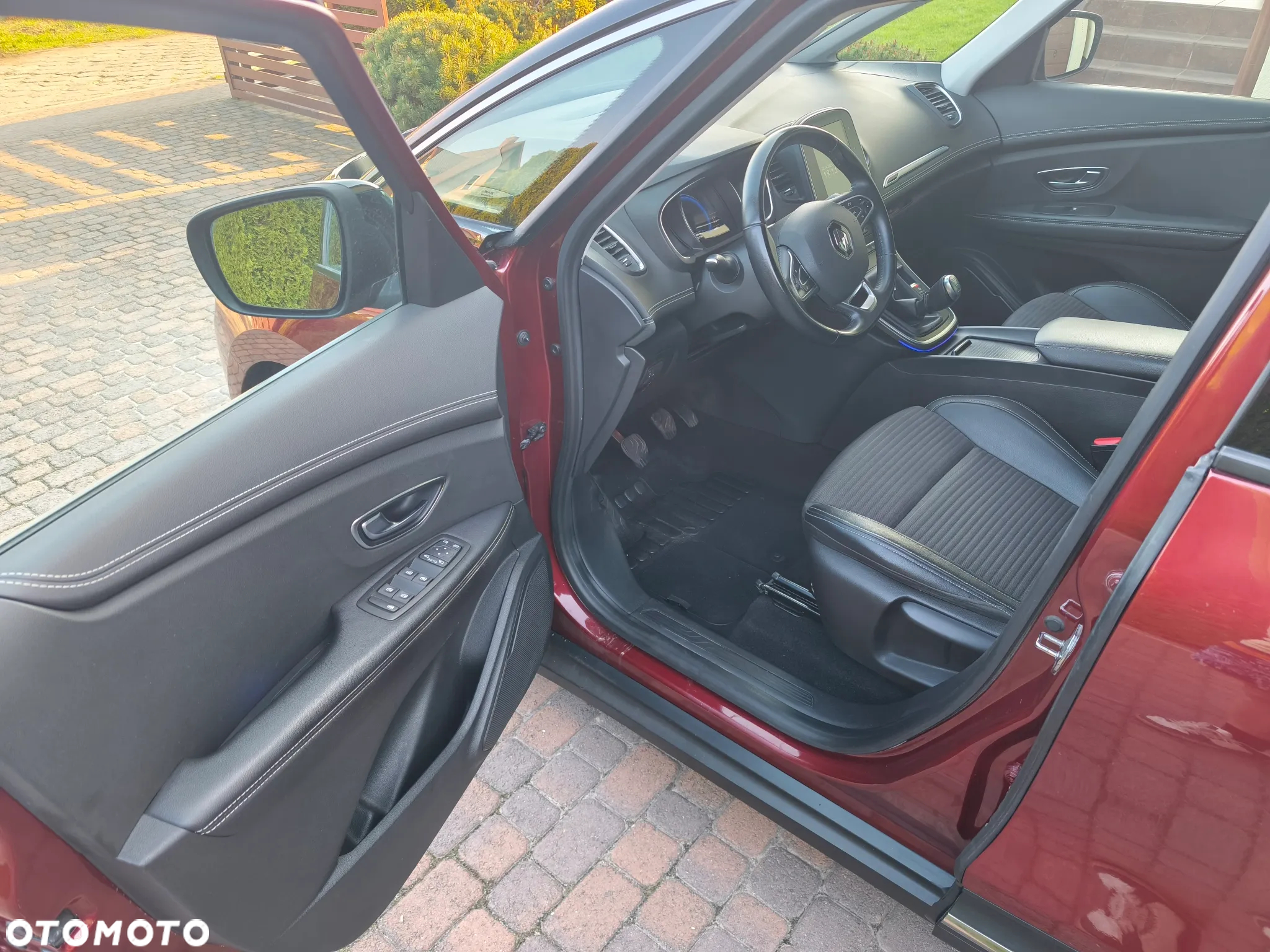 Renault Grand Scenic Gr 1.3 TCe Energy Intens - 8