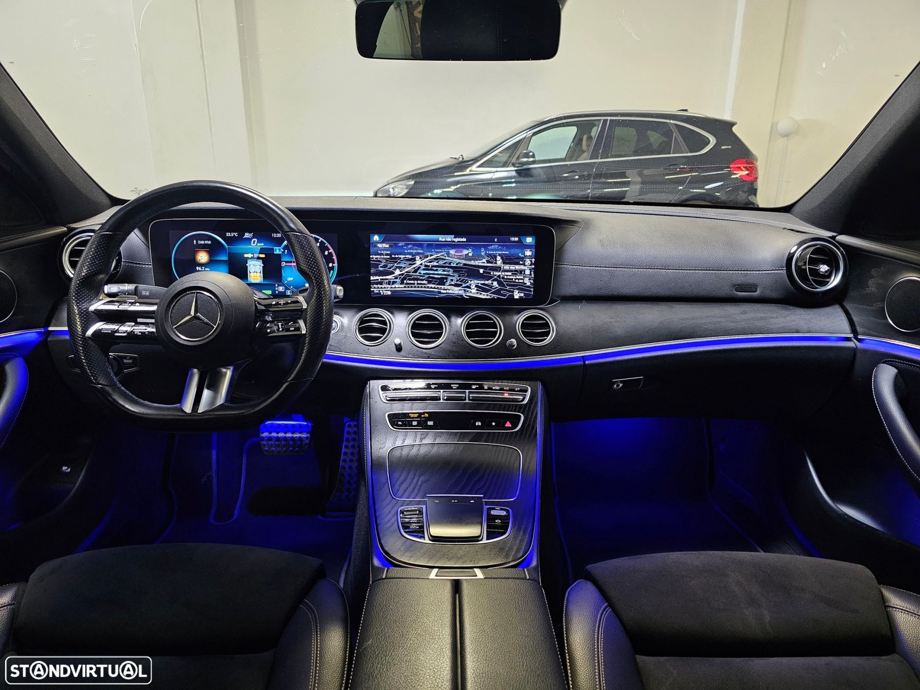 Mercedes-Benz E 300 de T 9G-TRONIC AMG Line - 13