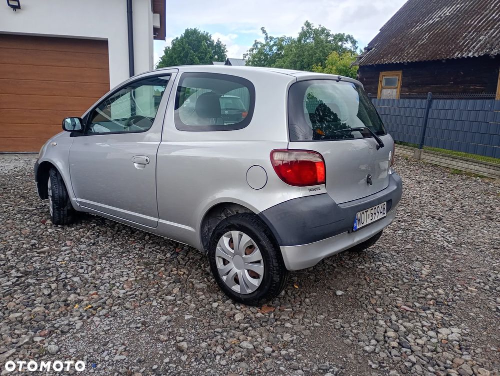 Toyota Yaris - 3