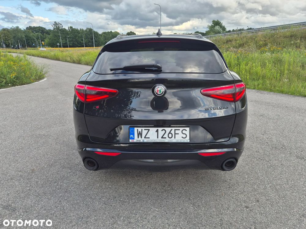 Alfa Romeo Stelvio 2.0 Turbo Veloce Q4 - 6
