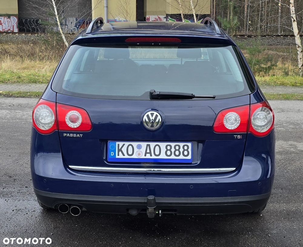 Volkswagen Passat 1.8 TSI Exclusive - 9