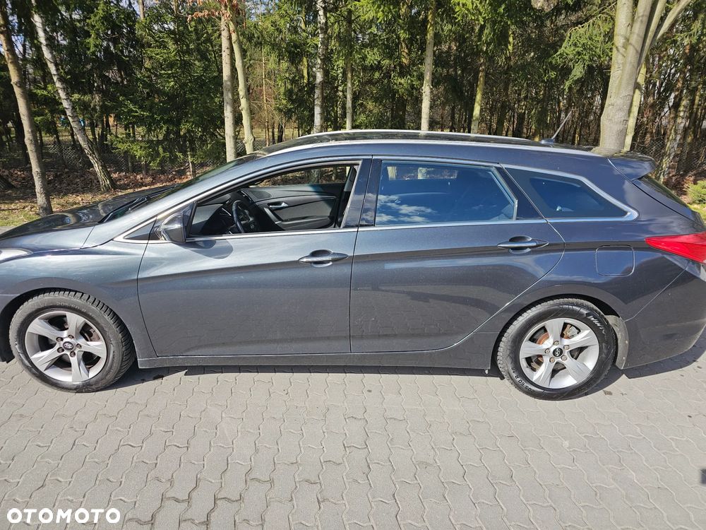 Hyundai i40 i40cw 1.7 CRDi Automatik Fifa World Cup Edition Gold - 20