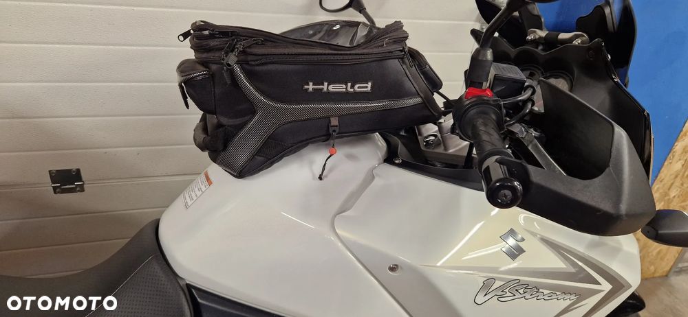 Suzuki V-STROM - 11