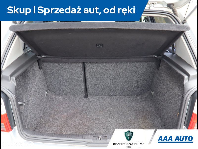 Volkswagen Golf - 14