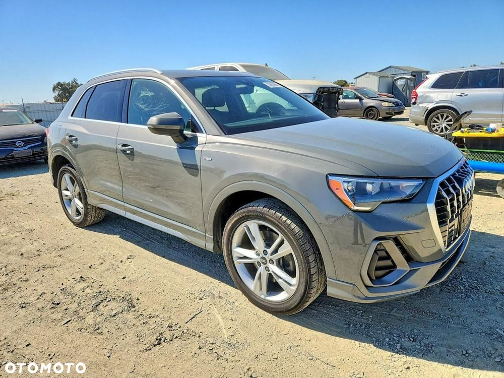 Audi Q3 - 4