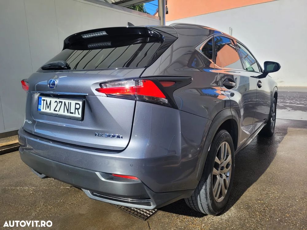 Lexus Seria NX - 4