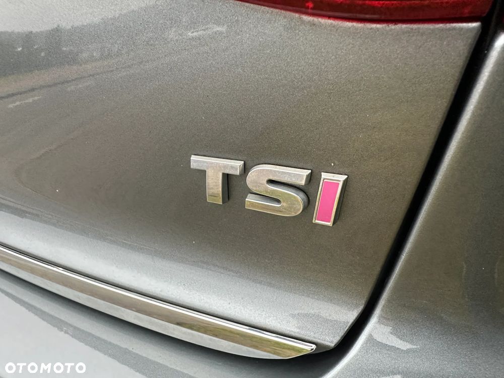 Volkswagen Jetta - 4