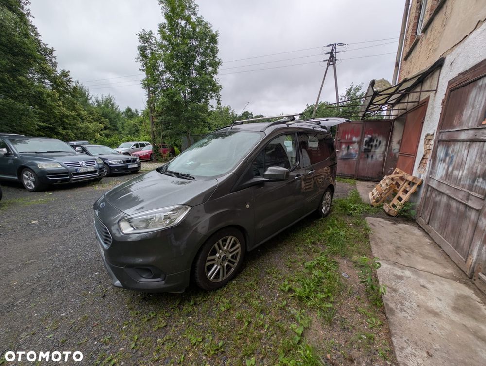Ford Tourneo Courier 1.5 TDCi Trend - 6